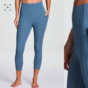 RBX Active cropped Navy Leggings size Large